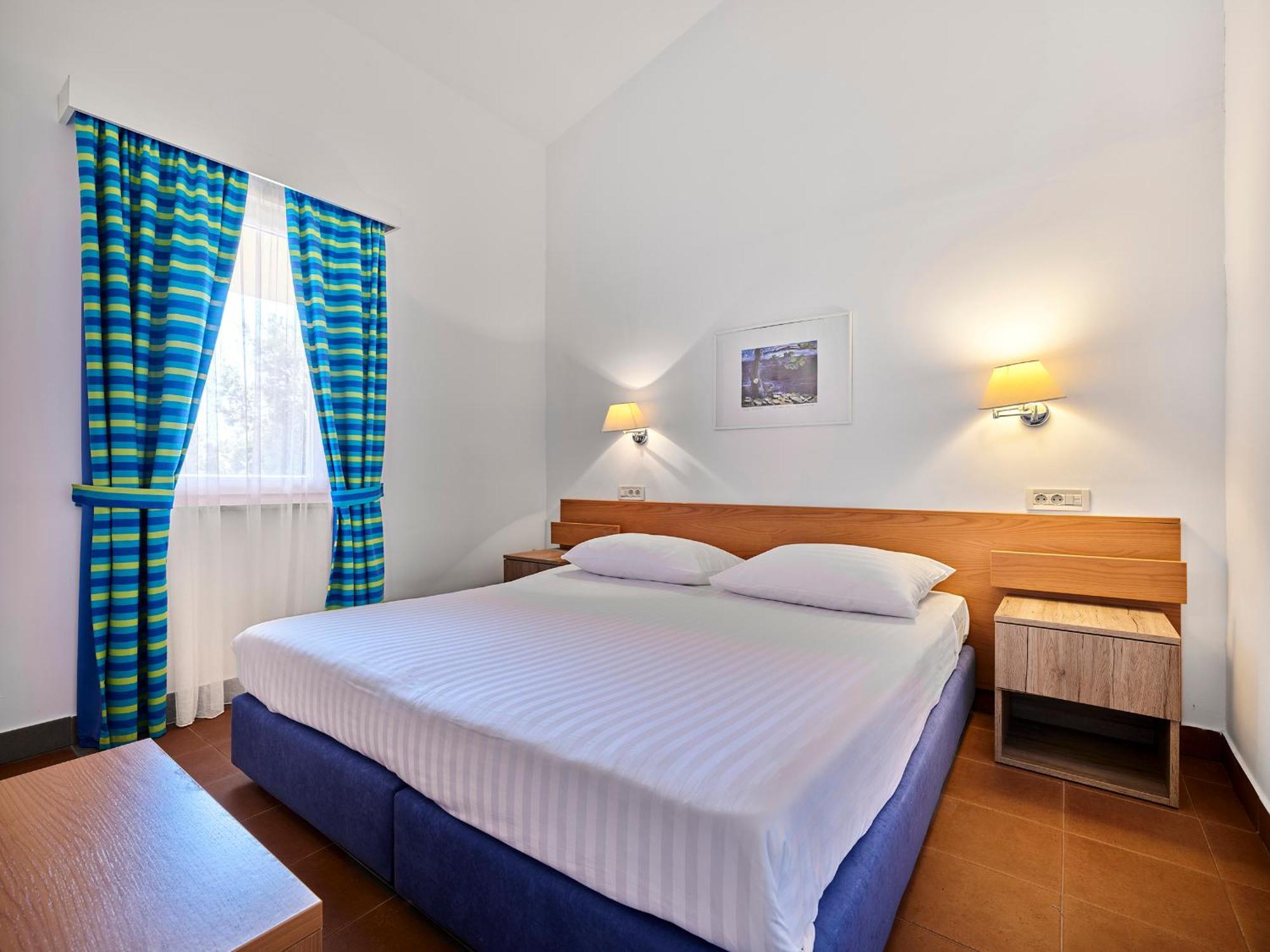Koversada Apartments Naturist Park Vrsar Zimmer foto