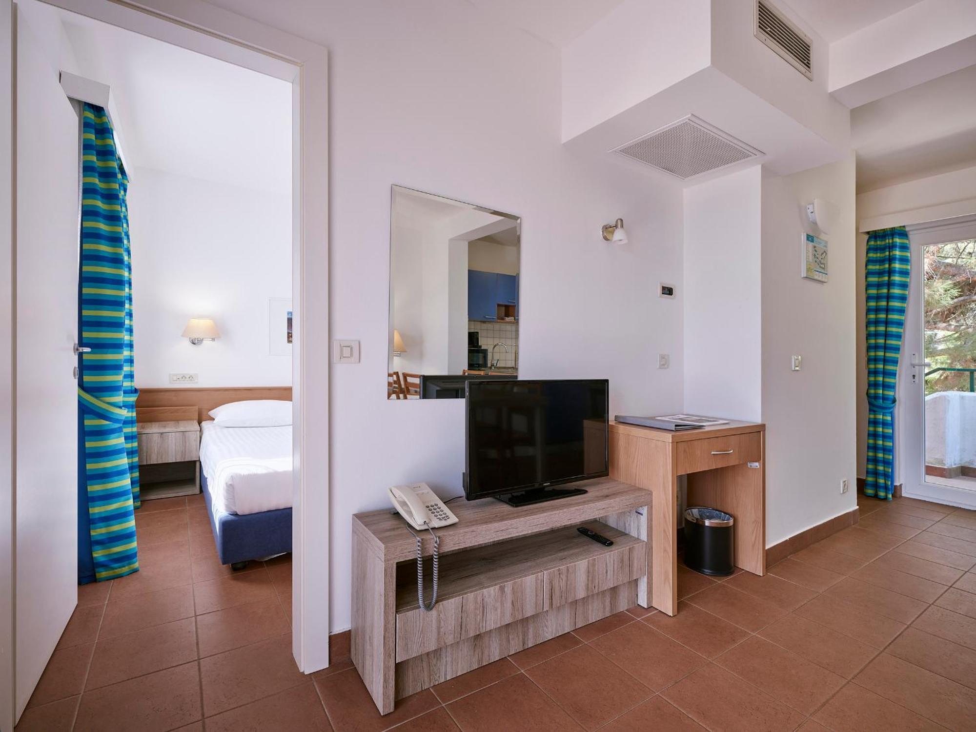 Koversada Apartments Naturist Park Vrsar Zimmer foto